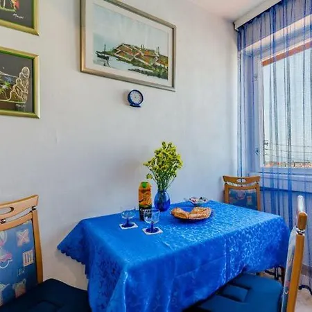 Ecija St Сплит